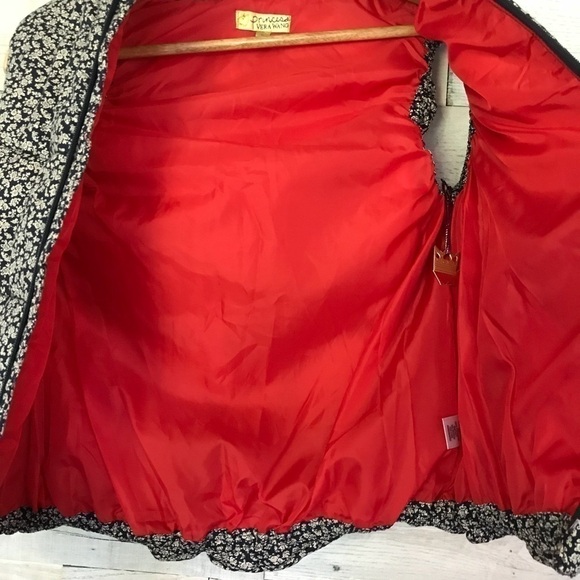 NEW Princess Vera Wang Floral Puffer Vest Small - Picture 4 of 7